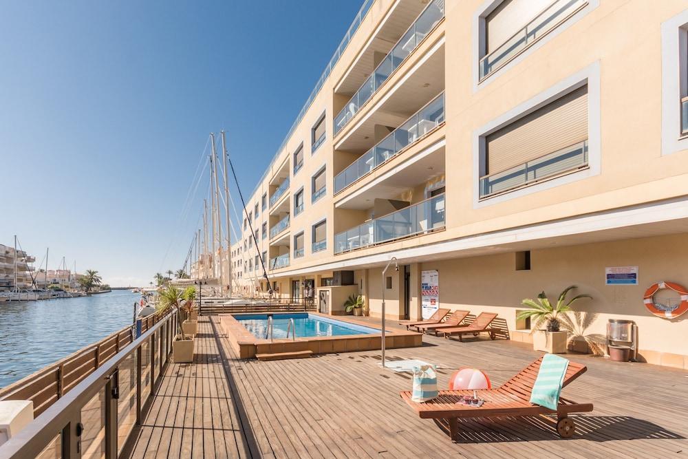 Pierre & Vacances Empuriabrava Exterior photo