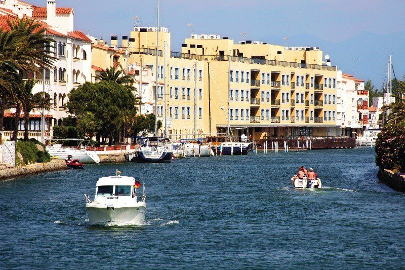 Pierre & Vacances Empuriabrava Exterior photo